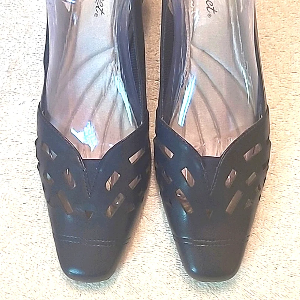Easy Street Sling Back Heels Laser Cut Out Spool Kitten Heel Cushion Almond Toe